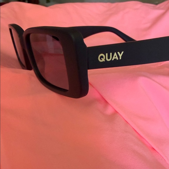Quay Australia Black Rectangular Women’s Sunglasses - Picture 6 of 6